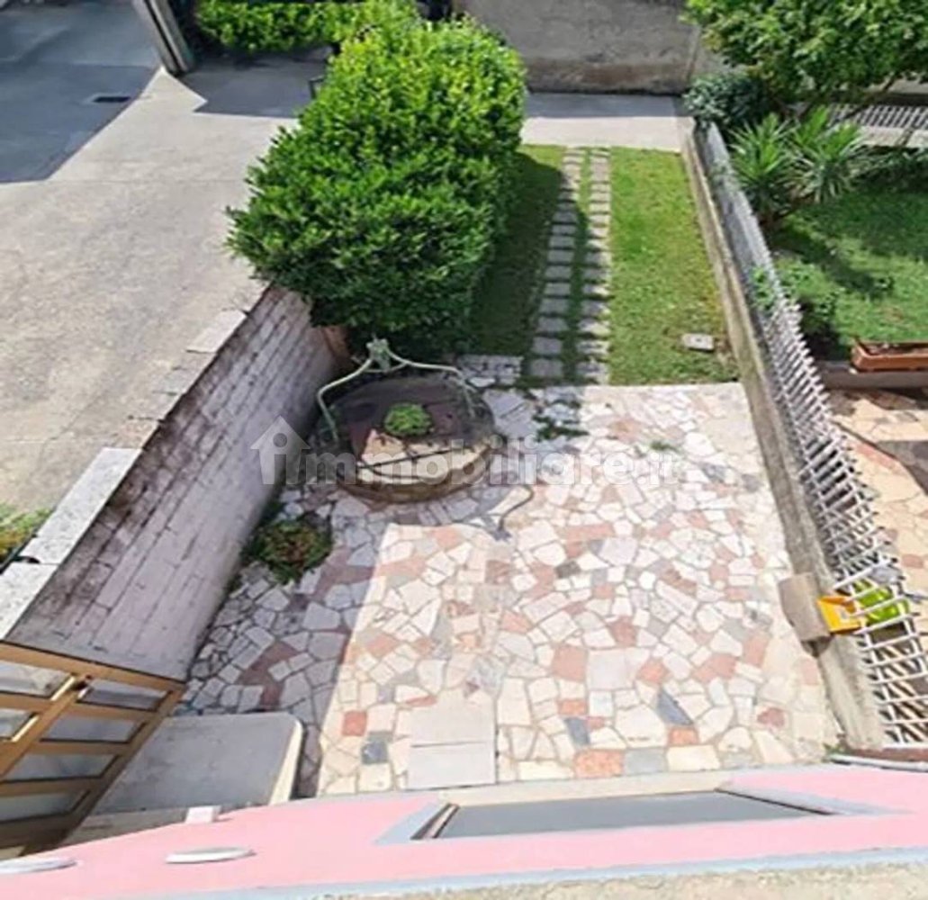 5 bedrooms Apartment in Cazzago San Martino, Italy No. 264360