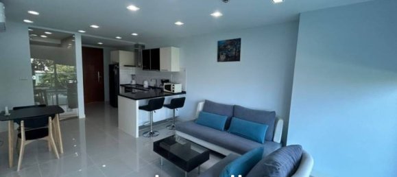 2 bedrooms Condo in Pattaya, Thailand No. 23487 2