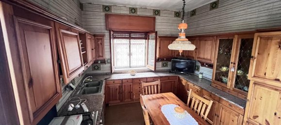 Villa de 6 divisões em Sant'Agata li Battiati, Italy N.º 23774 19