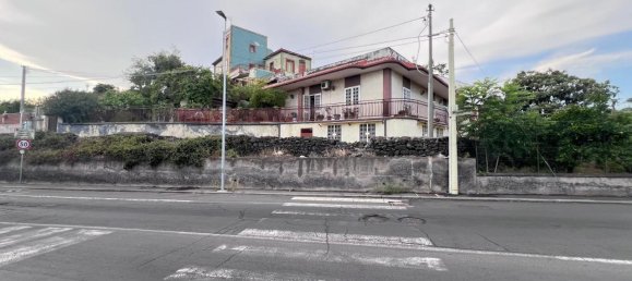 Villa de 6 divisões em Sant'Agata li Battiati, Italy N.º 23774 10