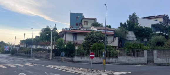 Villa de 6 divisões em Sant'Agata li Battiati, Italy N.º 23774 9