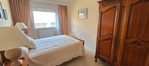 2 bedrooms Apartment in Cergy, France No. 175584 14