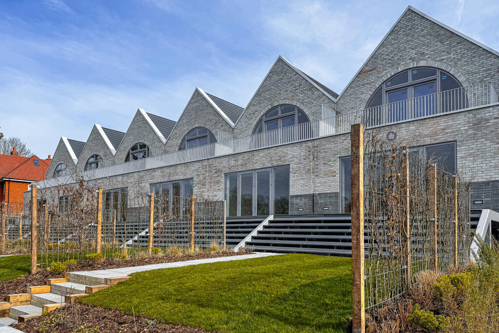 4 bedrooms House in Maidenhead, United Kingdom No. 13265