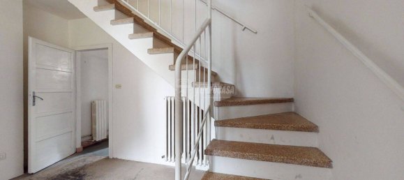 3 Schlafzimmer Haus in Cadelbosco di Sopra, Italy, Nr. 89738 16