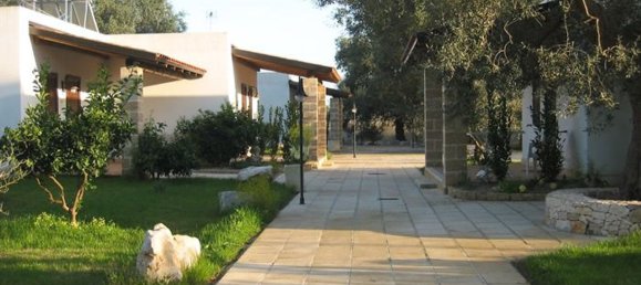 Edificio en Leverano, Italy 18500 m² No. 103349 4