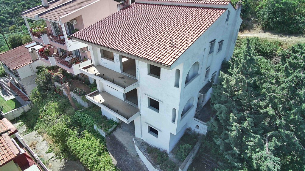 9-Zimmer Maisonette-Wohnung in Kavala, Greece, Nr. 52957