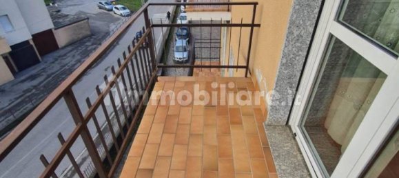 Apartamento de 3 dormitorios en Oggiono, Italy No. 229290 4