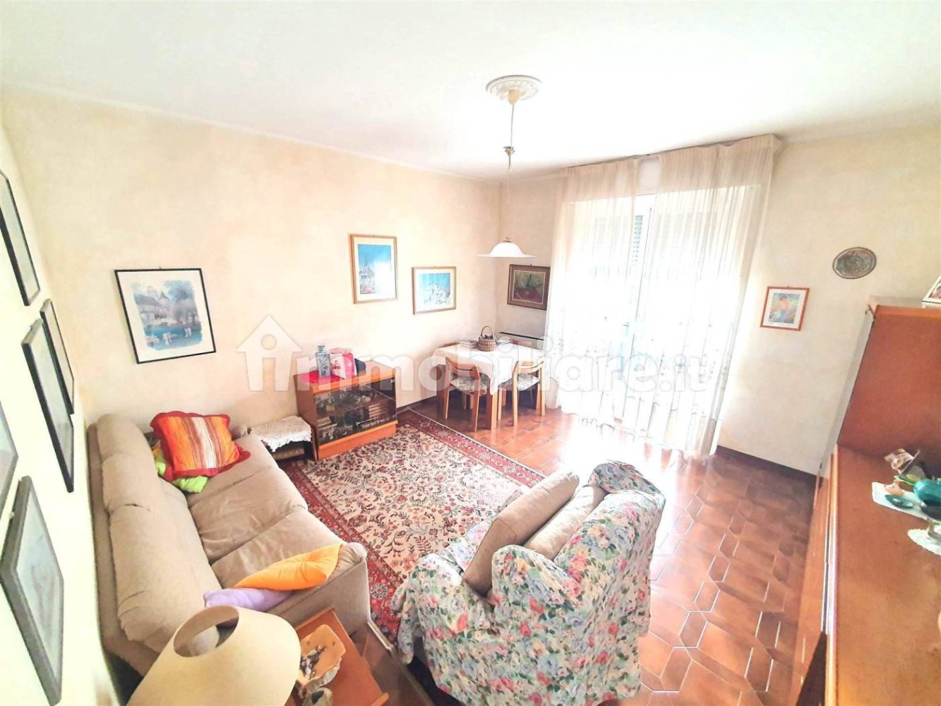 Apartamento de 3 dormitorios en Oggiono, Italy No. 229290