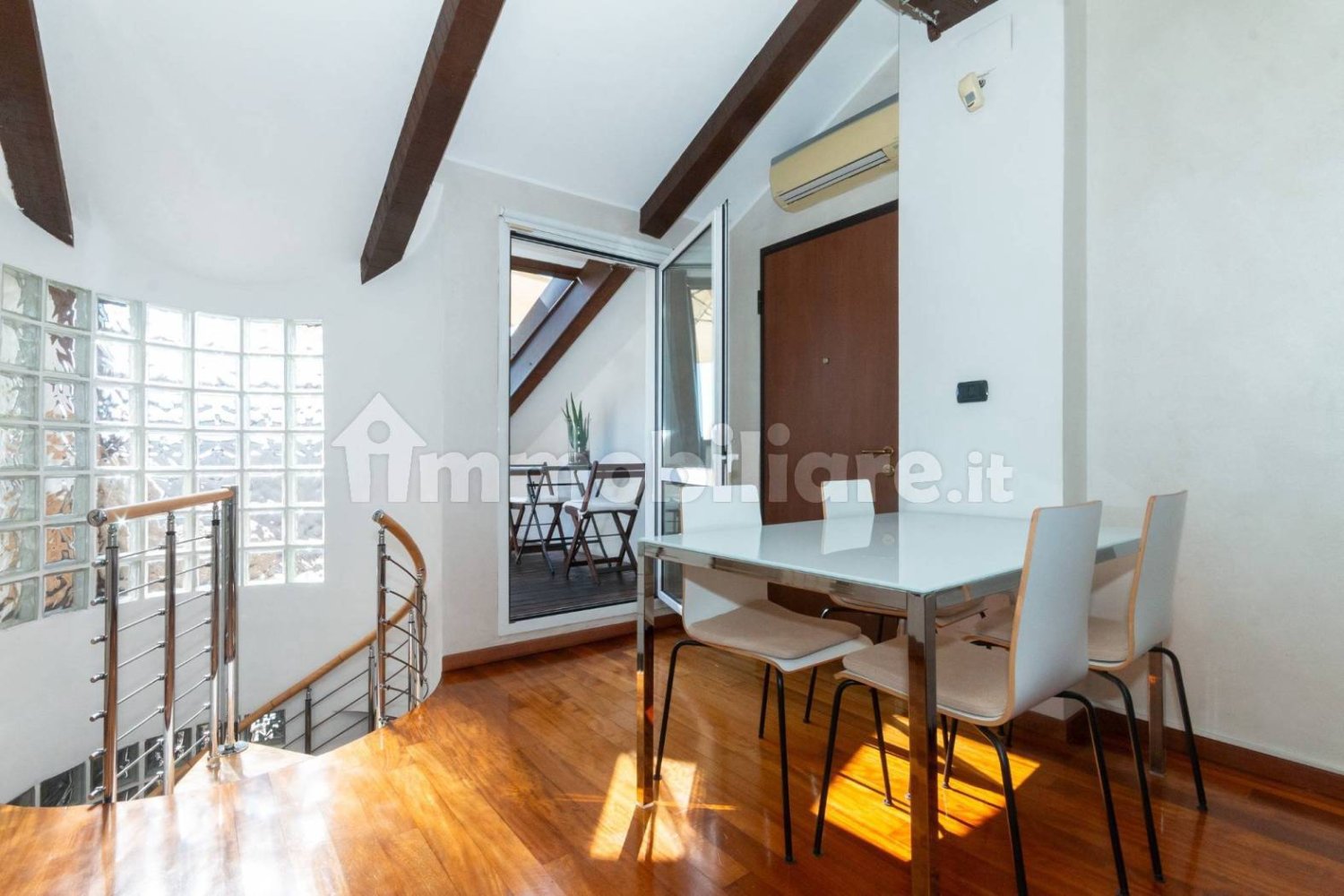 1 bedroom Apartment in Turin, Italy No. 330901