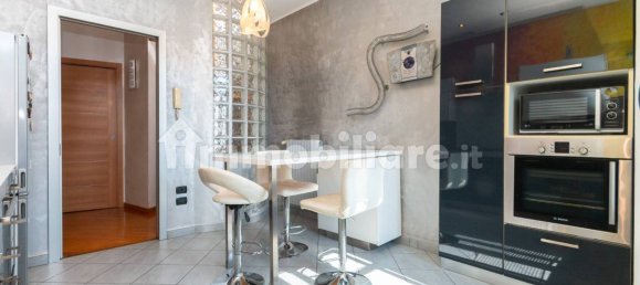 1 bedroom Apartment in Turin, Italy No. 330901 16