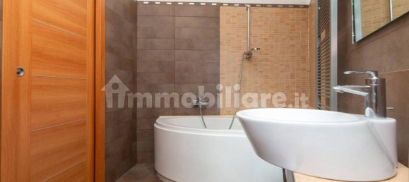 1 bedroom Apartment in Turin, Italy No. 330901 25