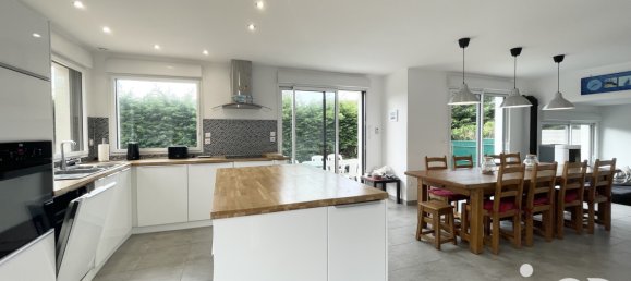 Дом с 6 комнатами в Камье, Франция № 227166 4