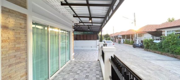 3 bedrooms Cafe / restaurant in Pattaya, Thailand No. 8610 8