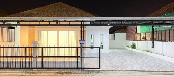 3 bedrooms Cafe / restaurant in Pattaya, Thailand No. 8610 2