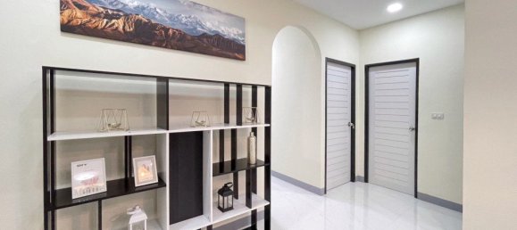 3 bedrooms Cafe / restaurant in Pattaya, Thailand No. 8610 18