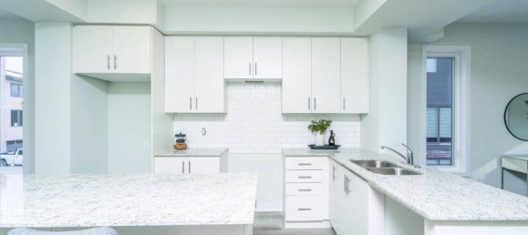 3 bedrooms House in Collingwood, Canada No. 918 10