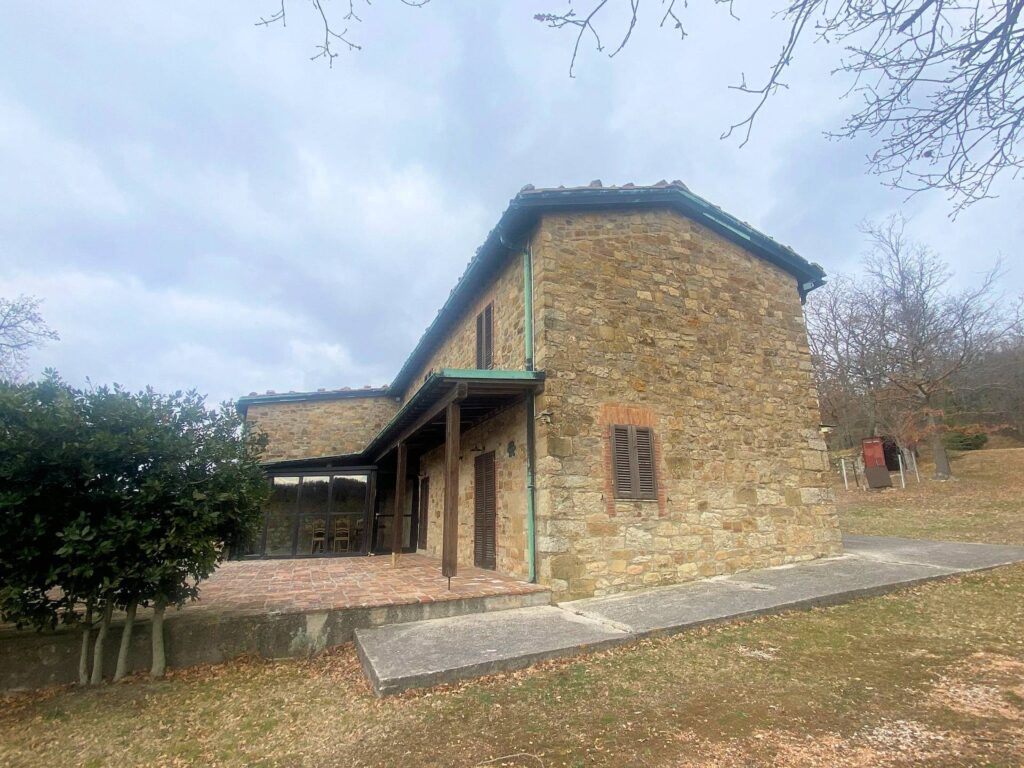 5 bedrooms House in Castelnuovo di Val di Cecina, Italy No. 145263