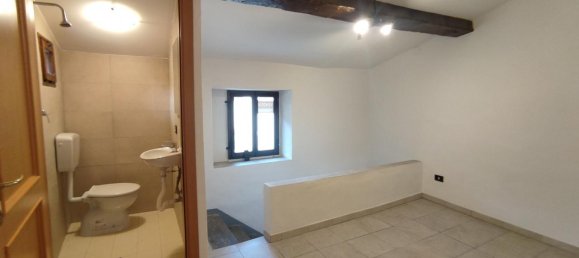 3 rooms Apartment in Vicchio, Italy No. 43478 7