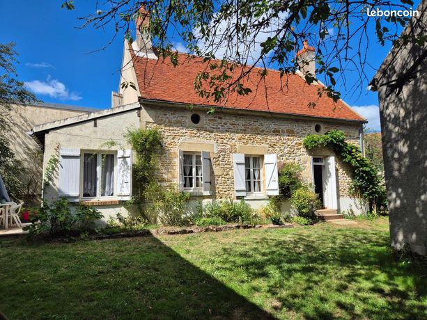 Casa de 1 dormitorio en Chateauneuf-Val-de-Bargis, France No. 359685