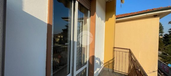 2 rooms Apartment in Magenta, Italy No. 2411 13