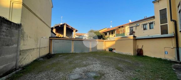 2 rooms Apartment in Magenta, Italy No. 2411 15