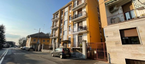 2 rooms Apartment in Magenta, Italy No. 2411 16