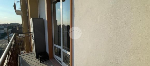 2 rooms Apartment in Magenta, Italy No. 2411 12