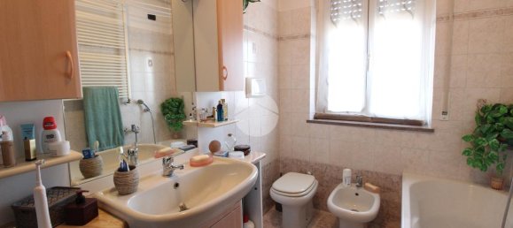 2 rooms Apartment in Magenta, Italy No. 2411 10