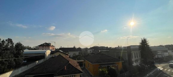 2 rooms Apartment in Magenta, Italy No. 2411 14