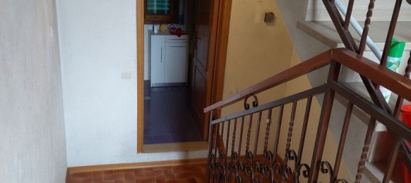 6 rooms House in Arezzo, Italy No. 209559 5