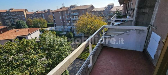 2 bedrooms Apartment in Crema, Italy No. 341477 7