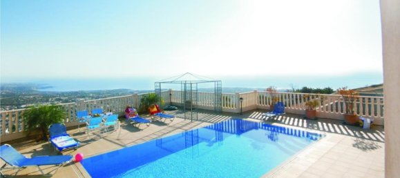 2 bedrooms Villa in Paphos, Cyprus No. 1666 11