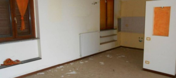 Apartamento de 2 dormitorios en Dorno, Italy No. 295830 10