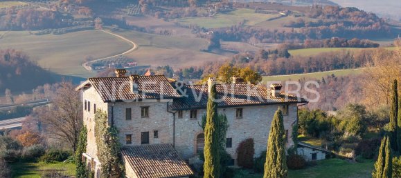 7 bedrooms House in Todi, Italy No. 126712 4