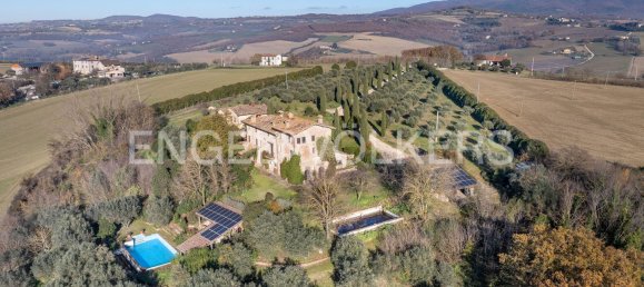 7 bedrooms House in Todi, Italy No. 126712 2