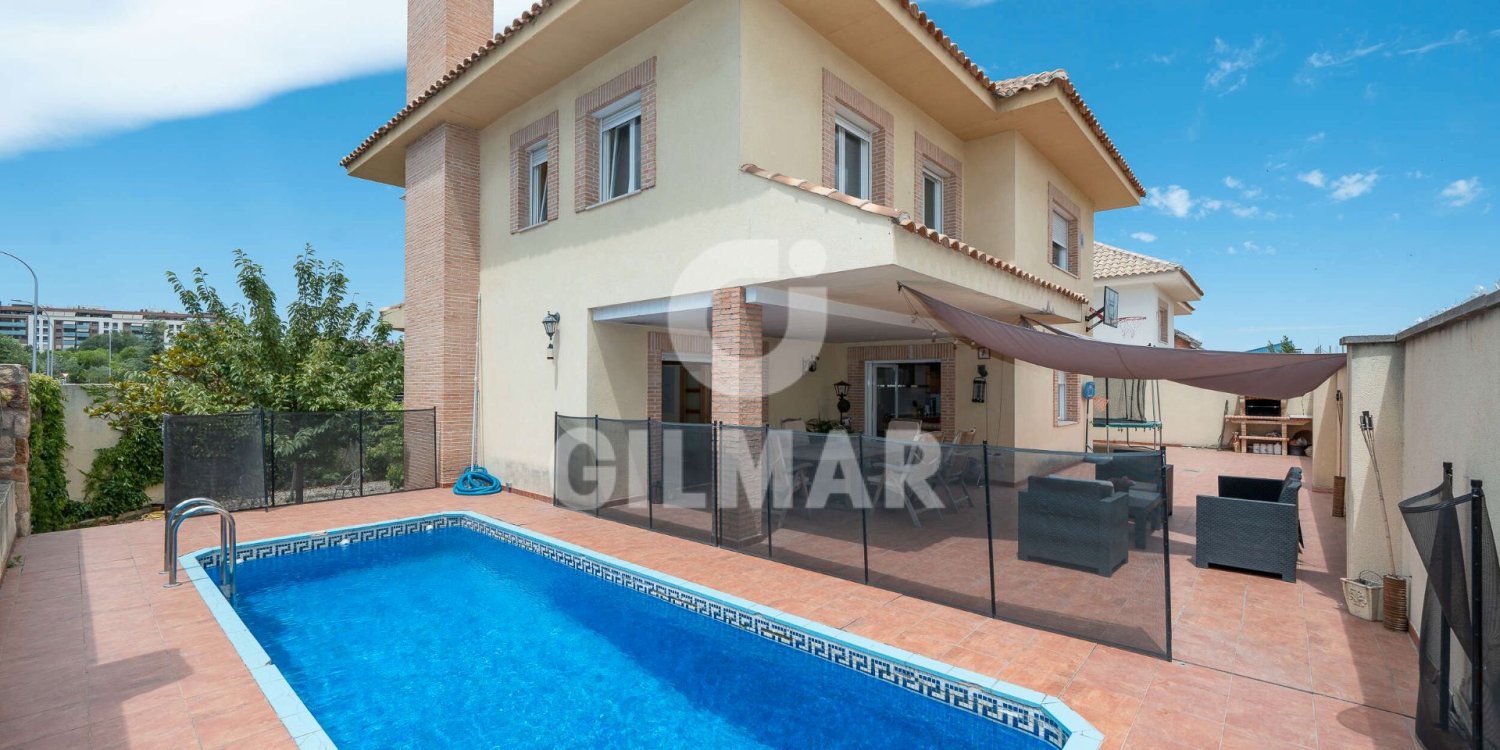 4 chambres Maison à Madrid, Spain No. 168631