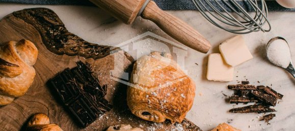 380m² Commercial property in Padua, Italy No. 375584 10