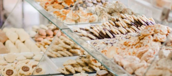 380m² Commercial property in Padua, Italy No. 375584 9