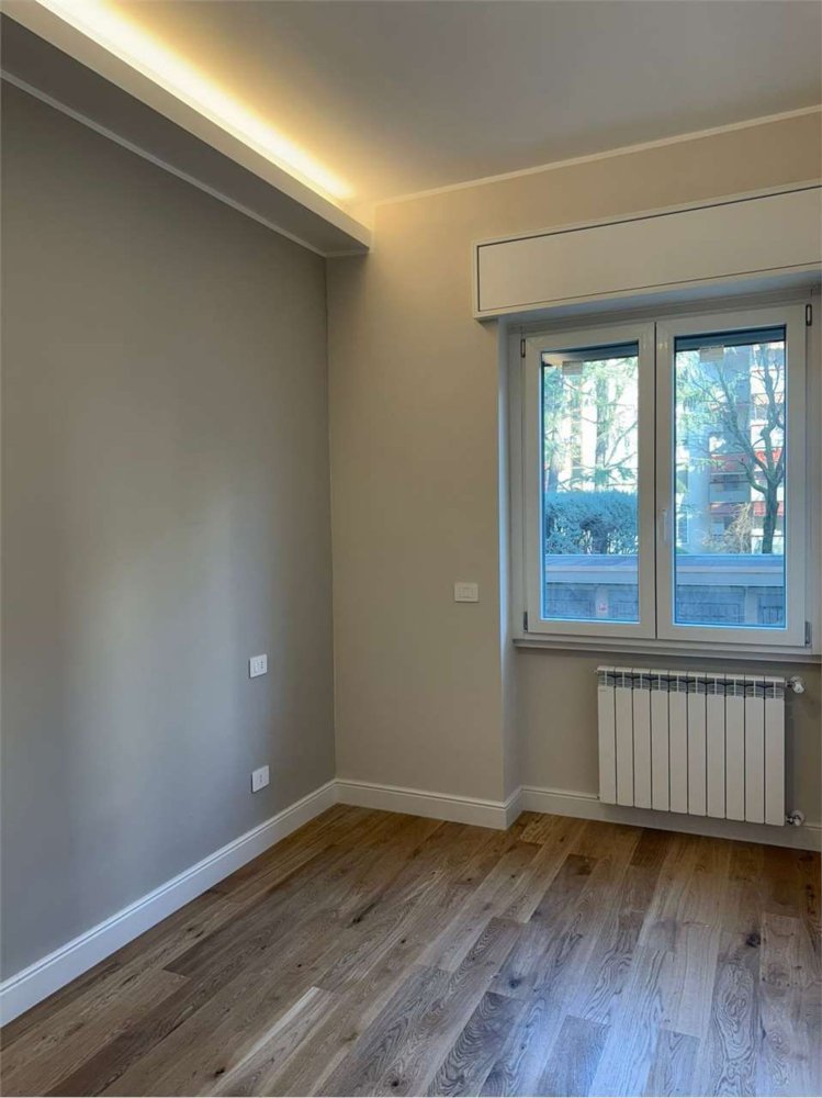 Studio in Milan, Italy No. 261230