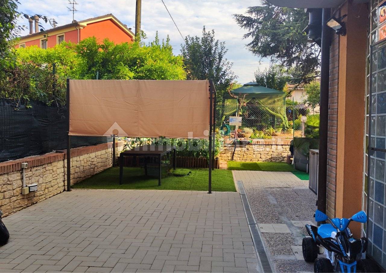 Квартира с 2 спальнями в Парма, Италия № 301305