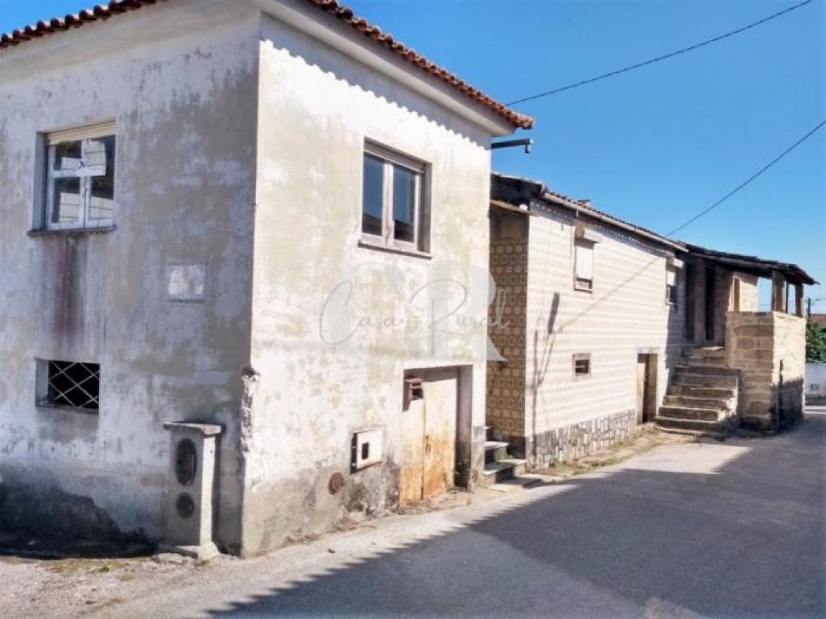 3 bedrooms House in Coimbra, Portugal No. 973