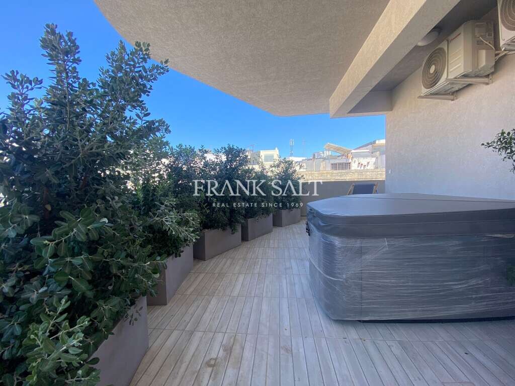 Квартира с 3 спальнями в Свийи, Мальта № 10225