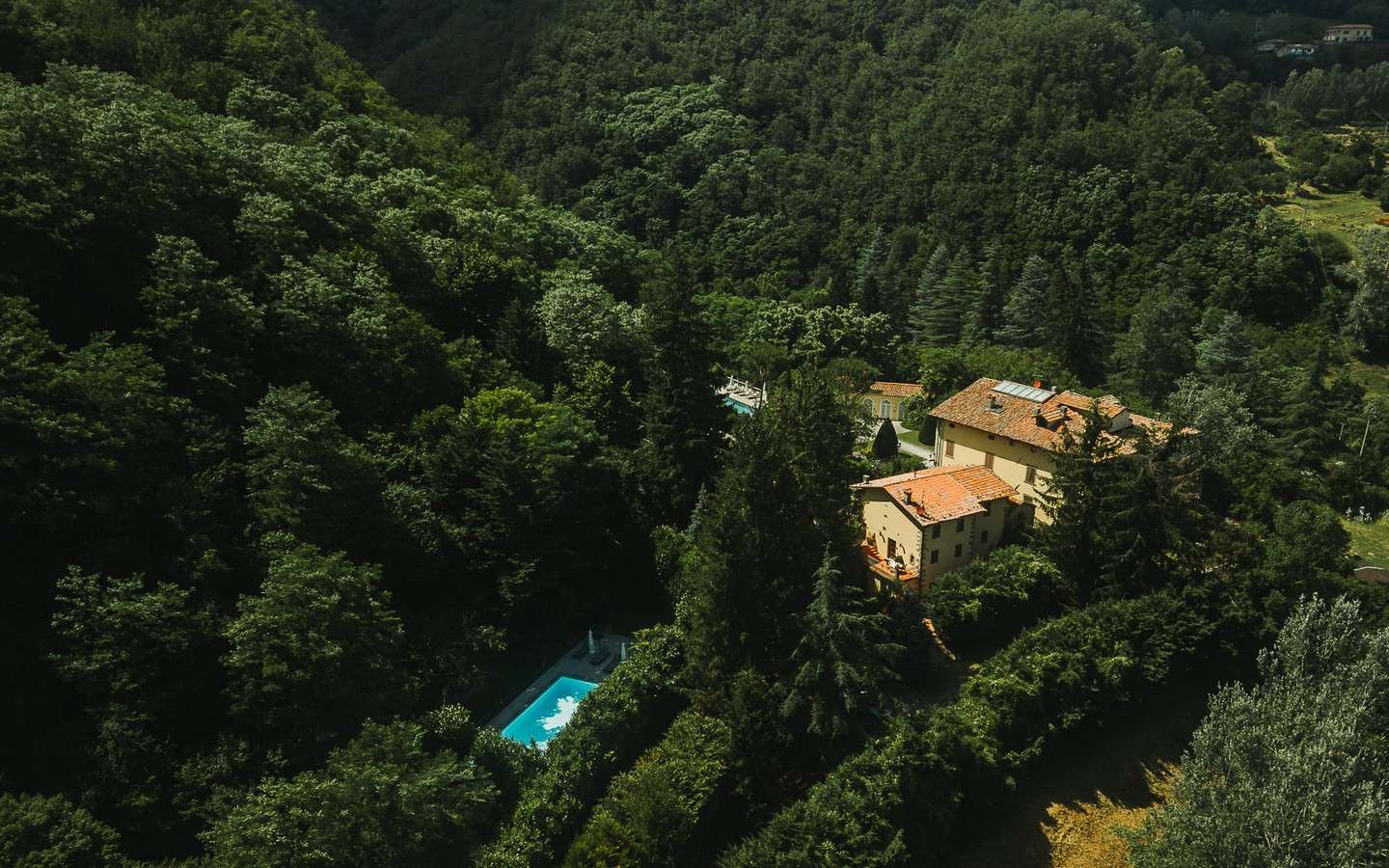11 bedrooms Villa in Castelnuovo di Garfagnana, Italy No. 211054