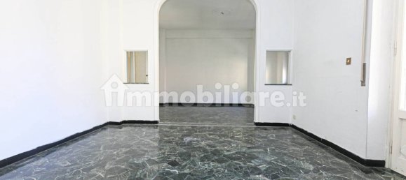 4 bedrooms Apartment in Genoa, Italy No. 329850 10