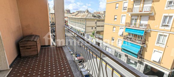 4 bedrooms Apartment in Genoa, Italy No. 329850 16