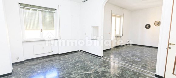4 bedrooms Apartment in Genoa, Italy No. 329850 14