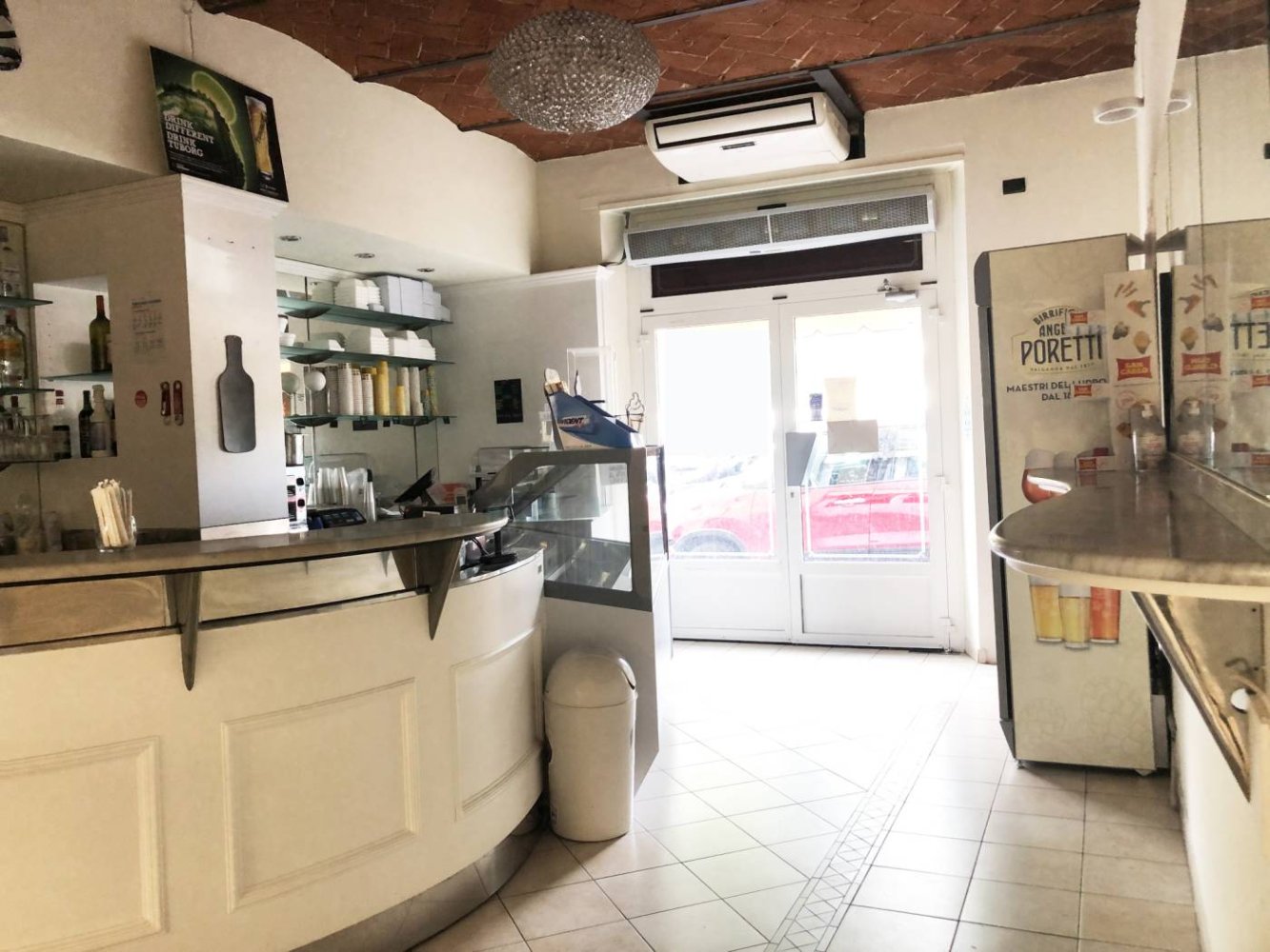 3 rooms Commercial property in Florence, Italy No. 35149