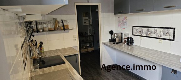 3 bedrooms Apartment in Beauvais, France No. 68710 6