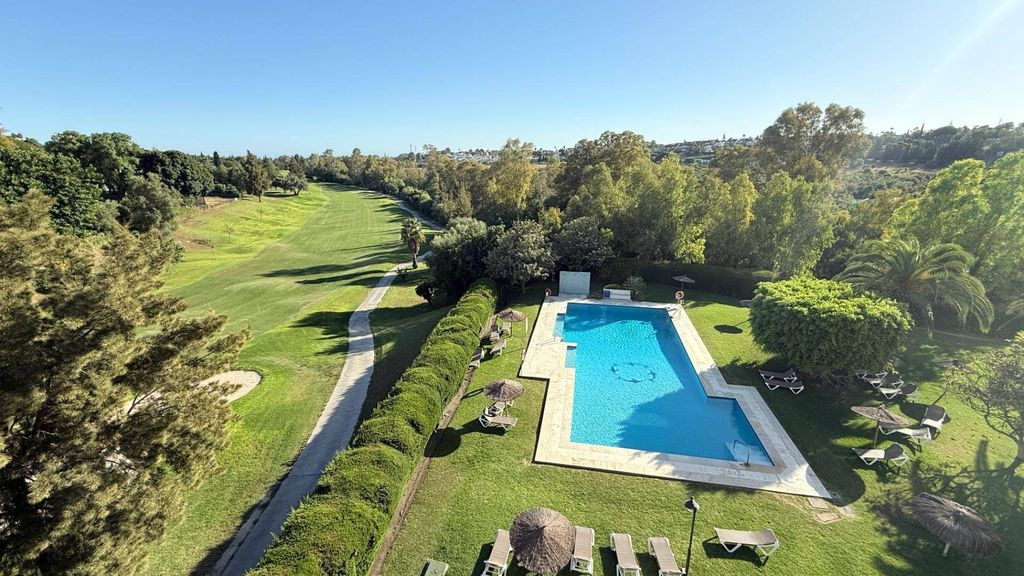 Квартира с 3 спальнями в Марбелья, Испания № 279093