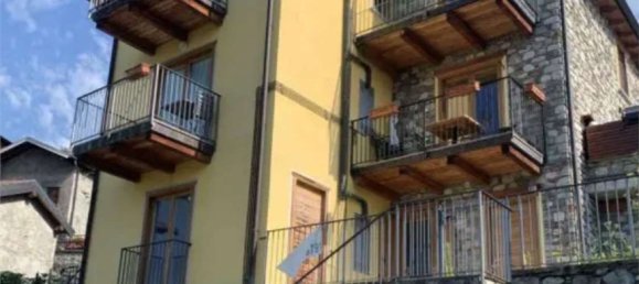 4 rooms Apartment in Sorico, Italy No. 8361 2